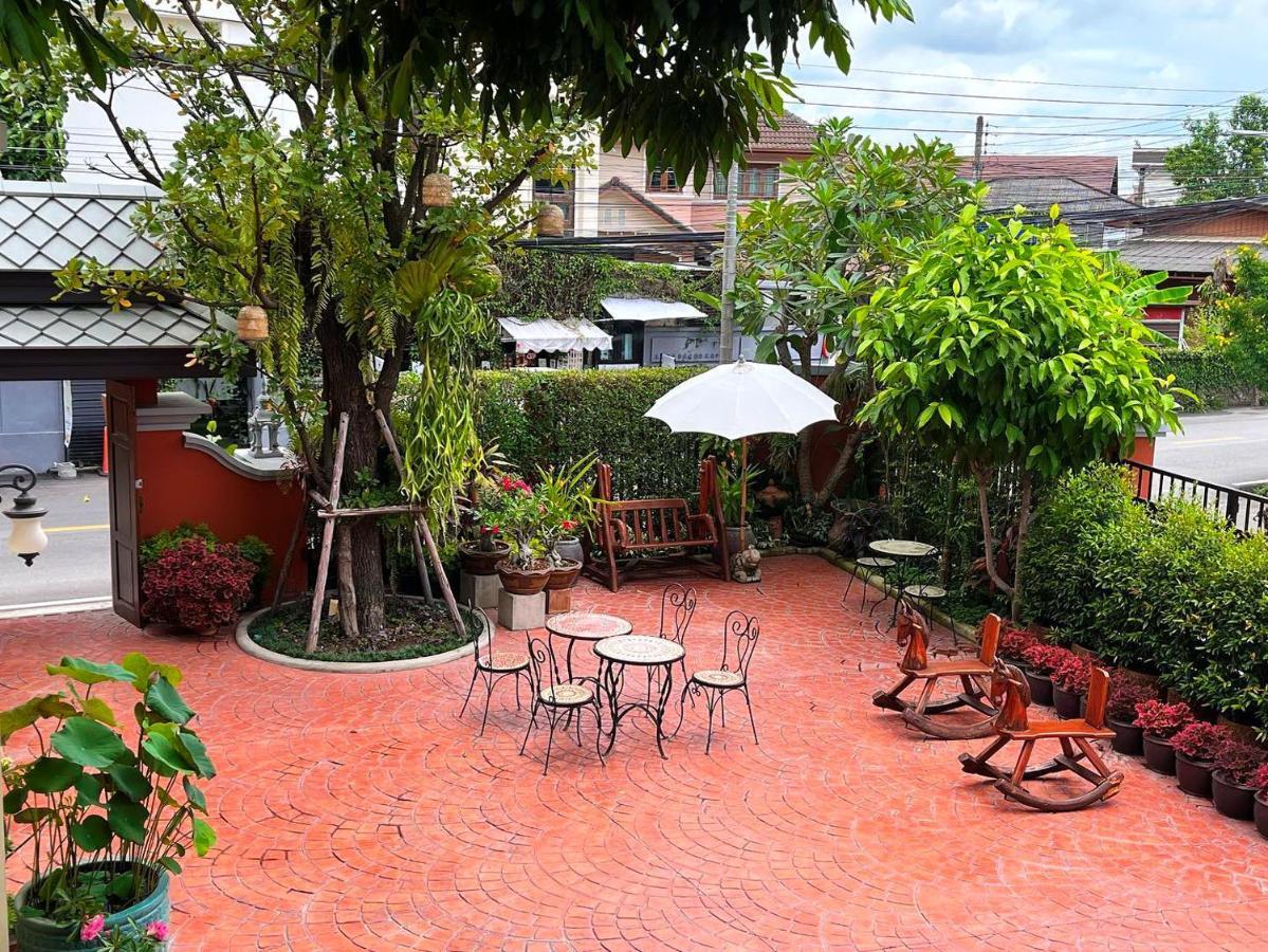 Wualai Sabaidee Bed & Breakfast Chiang Mai Exterior photo